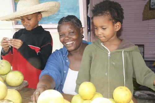 Locals Dominca © Ian & Andrea Treleaven